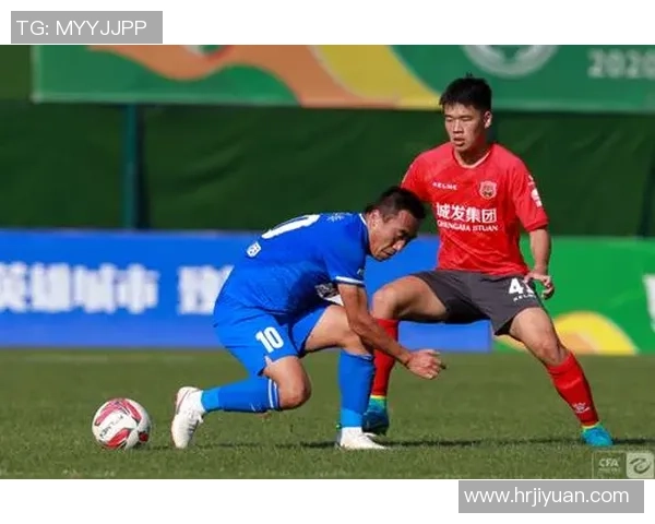 杭州足球队在选拔赛中以70分稳居积分榜首位，展现强劲实力